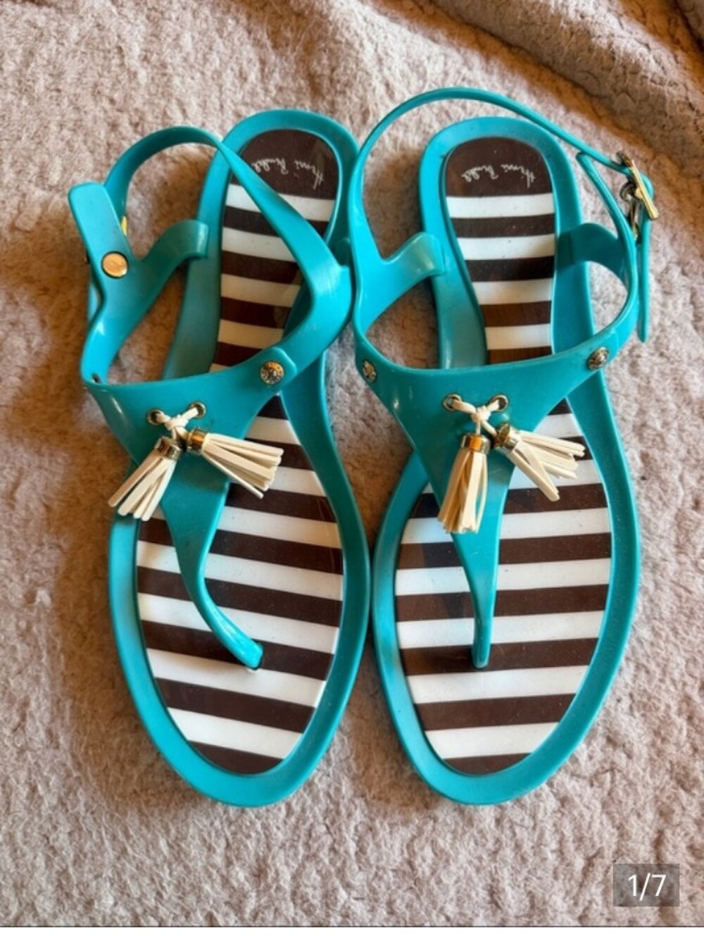 Henri Bendel Jelly Sandals Size 8